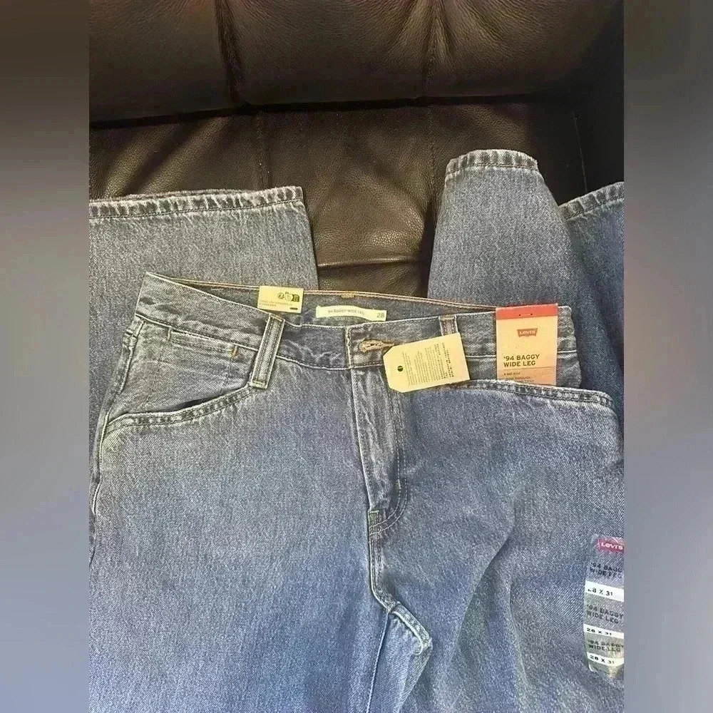 NWT‎ LEVIS 94” DADDY WIDE LEG JEANS SIZE 28